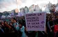MARCHA EN CONTRA DE LA VIOLENCIA DE GÉNERO TERMINÓ CON ENFRENTAMIENTOS.