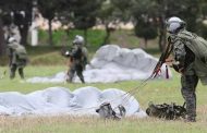PARACAIDISTAS CELEBRAN UN AÑO MÁS EN EL AIRE.