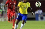 Ecuador venció a Panamá 2-1