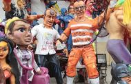 LOS ECUATORIANOS SE PREPARAN PARA DESPEDIR AL AÑO VIEJO CON LOS CLÁSICOS “AÑOS VIEJOS”.