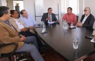 TRANSPORTISTAS SE ALEJAN DE LOS PAROS Y PREFIEREN LAS NEGOCIACIONES POLÍTICAS.