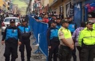 Operativo para sacar vendedores ambulantes al sur de Quito, causa molestias